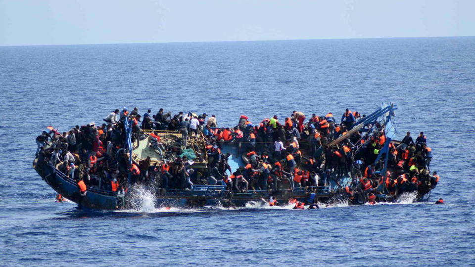 H06 refugees off libya coast