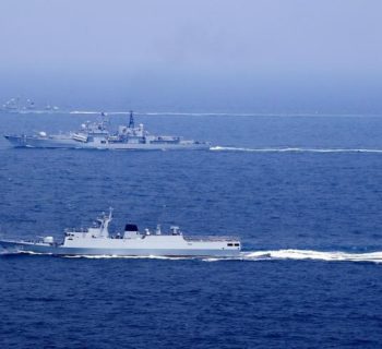 Chinese naval vessels participate in a drill on the East China Sea, China, August 1, 2016. Picture taken August 1, 2016. China Daily/via REUTERS