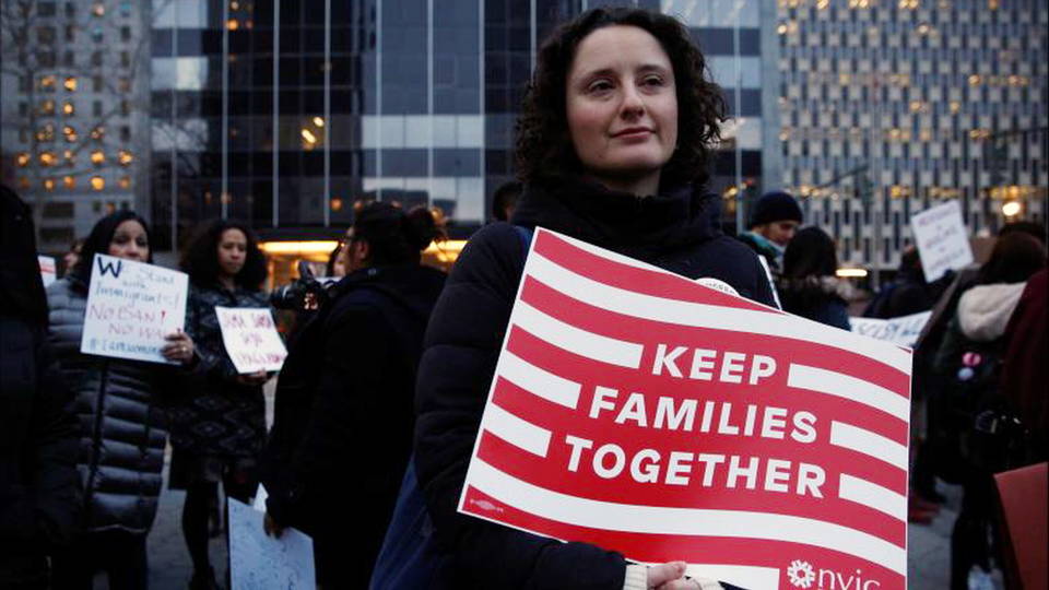 H04 immigration rally
