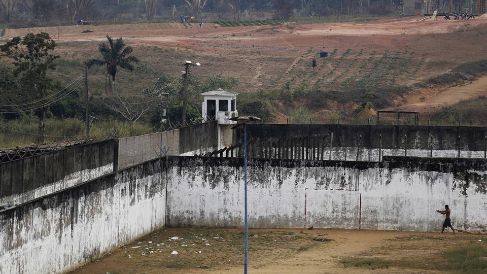 H10 brazil prison
